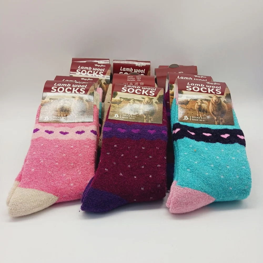 12 Lamb Wool Crew 'Valentines Day Heart' Winter Boot Socks Size 9-11…